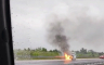 Gori automobil na auto-putu kod Prnjavora (VIDEO)