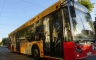 Vozač preminuo tokom vožnje, autobus naletio na četiri vozila