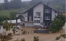 Teška situacija u Čeliću: Voda ušla u kuće, strahuju od veće katastrofe (VIDEO)
