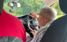 Uskoro će napuniti 100 godina, a još je aktivan vozač (FOTO)