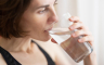Zašto nije dobro piti vodu tokom jela