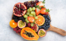 Ovo voće jedete svakog dana: Smanjuje loš holesterol i ubija bakterije