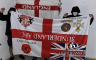 Pred utakmicu Srbije i Engleske "Lešinari" i "Delije" oduzeli zastave Englezima