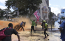 Masovne demonstracije u Keniji, zapaljen dio parlamenta