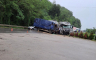 Žestok sudar dva kamiona i auta u Modriči, četvoro povrijeđenih