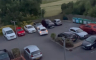 Ovaj baš ne zna da se isparkira: Pogledajte fijasko jednog vozača (VIDEO)
