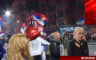 Majka koja je izgubila sina u padu nadstrešnice u suzama dočekala studente (VIDEO)
