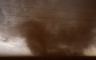 Lovci na oluje snimili trenutak kada tornado prolazi pokraj duge (VIDEO)